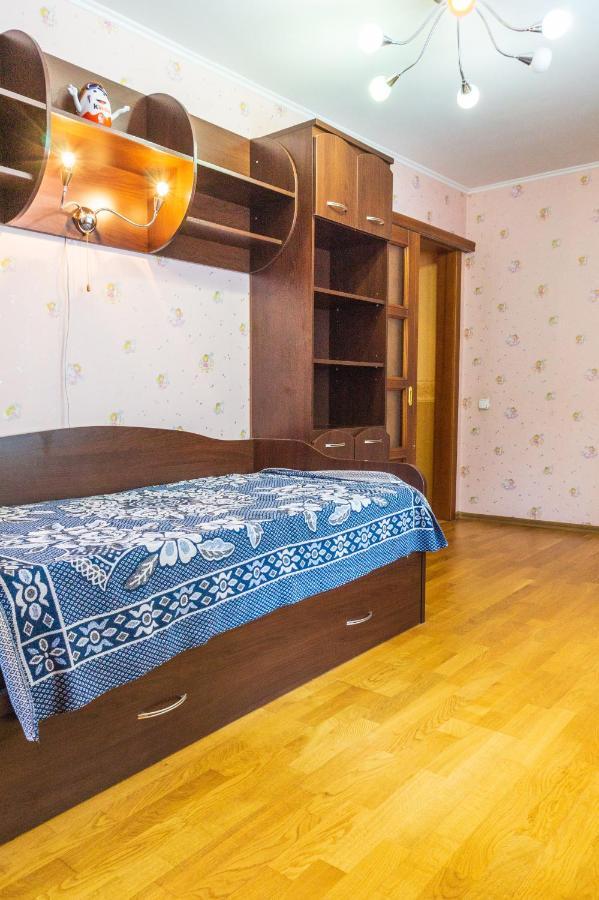 рыбальская 8 Apartment *